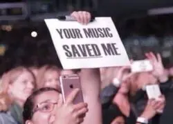 Tambi&eacute;n puedes escuchar la acorde&oacute;n. Adm&iacute;telo