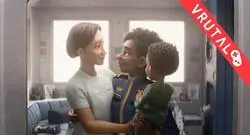 Ejecutivos de Disney habr&iacute;an 'culpado' escena de beso en Lightyear por su baja audiencia