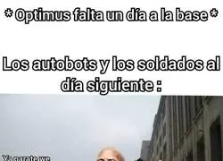 Nunca lo hace frente a &eacute;l