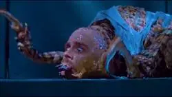 The Guyver (1991). Cuando aun recurr&iacute;an a los dise&ntilde;os pr&aacute;cticos