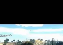 Divirti&eacute;ndome con una grua en el GTA