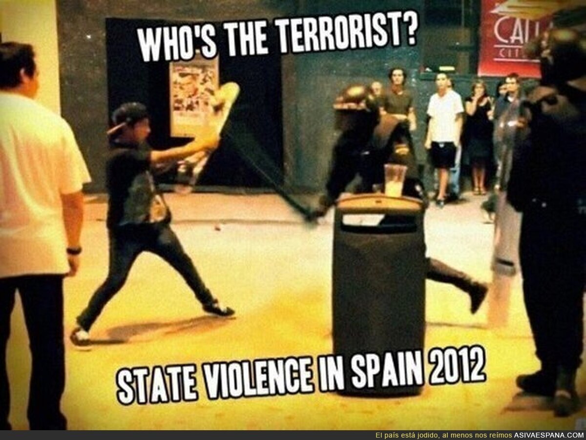 POLICÍA EN ESPAÑA - Enfrentándose a terribles terroristas como niños de 15 años con su skate