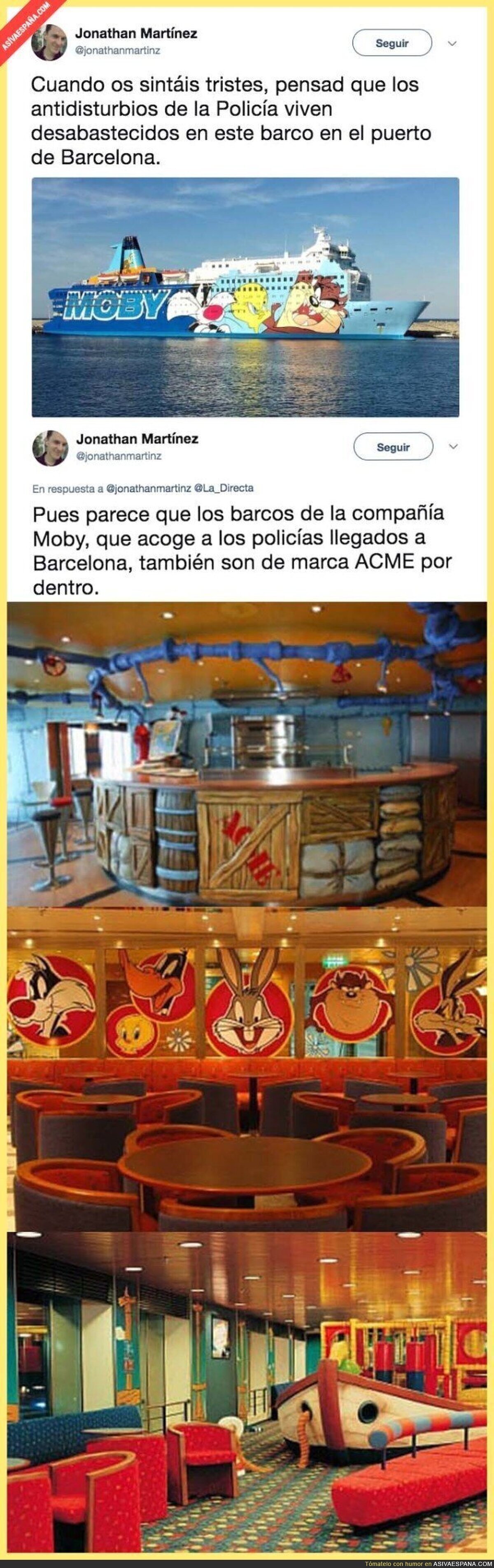 Así es el interior de Moby, el ferry donde está viviendo la Guardia Civil en Barcelona