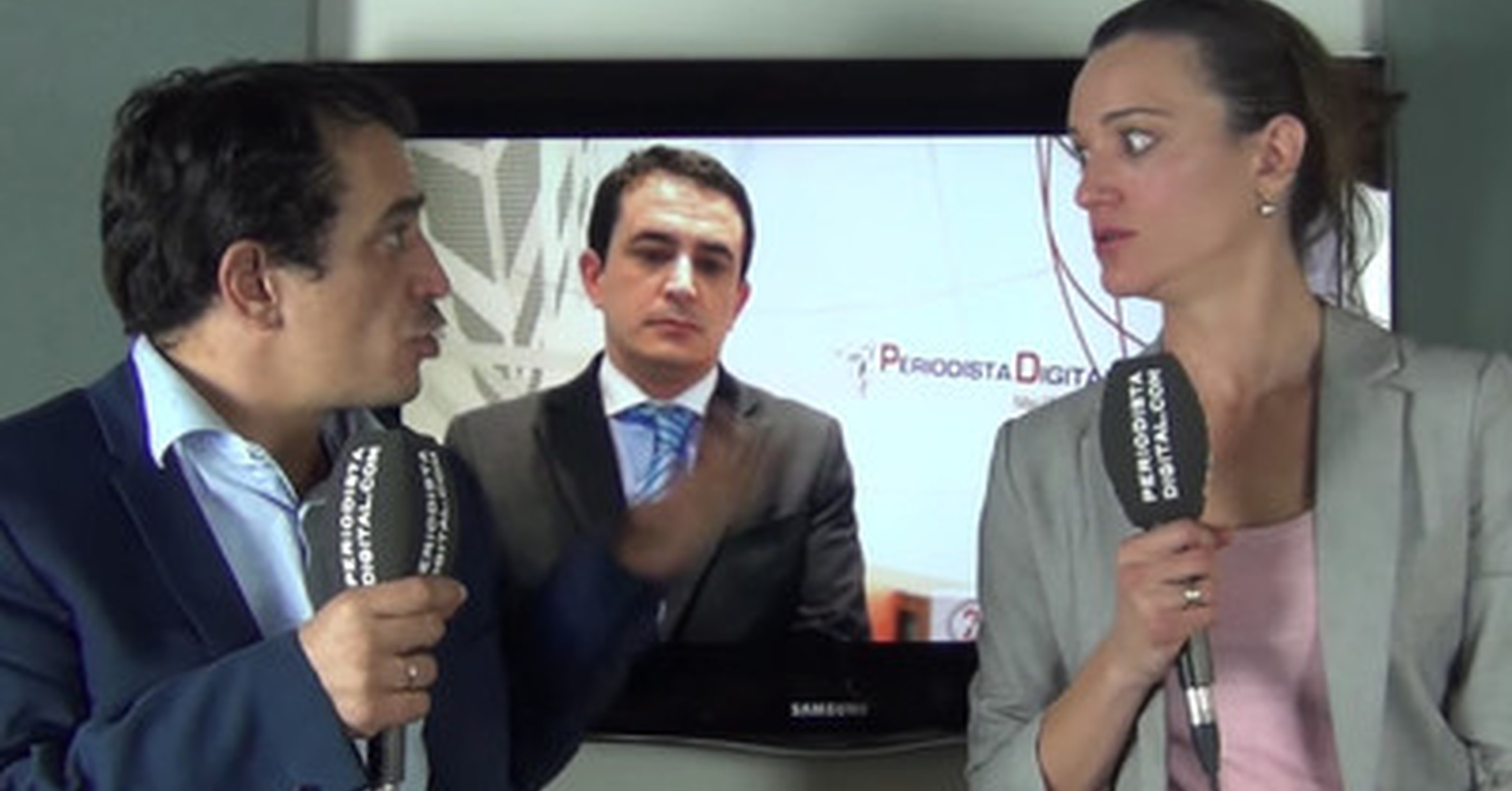 [ ASÍ VA ESPAÑA ] Simón Pérez y Silvia Charro, expertos en economía