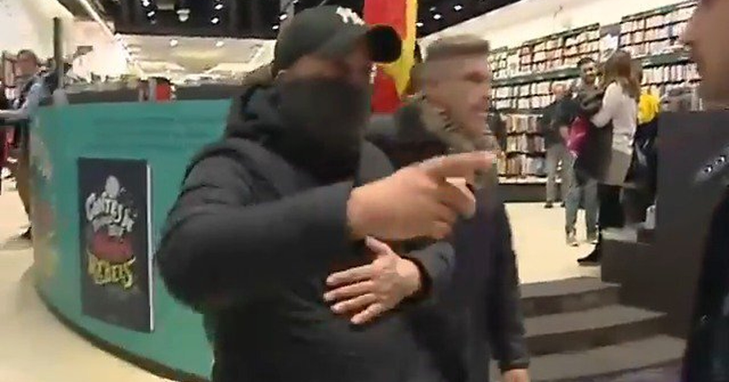  ASÍ VA ESPAÑA  Patriotas españoles intentan boicotear ...