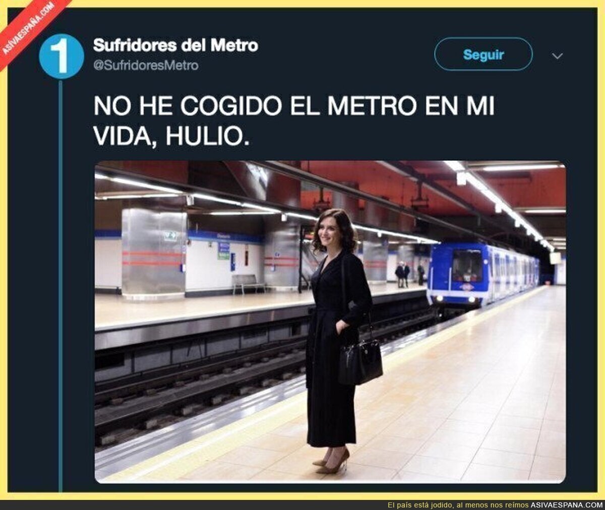 Isabel Díaz Ayuso, candidata a la Comunidad de Madrid por el Partido Popular cogiendo el metro sin pasajeros en los andenes, lo normal