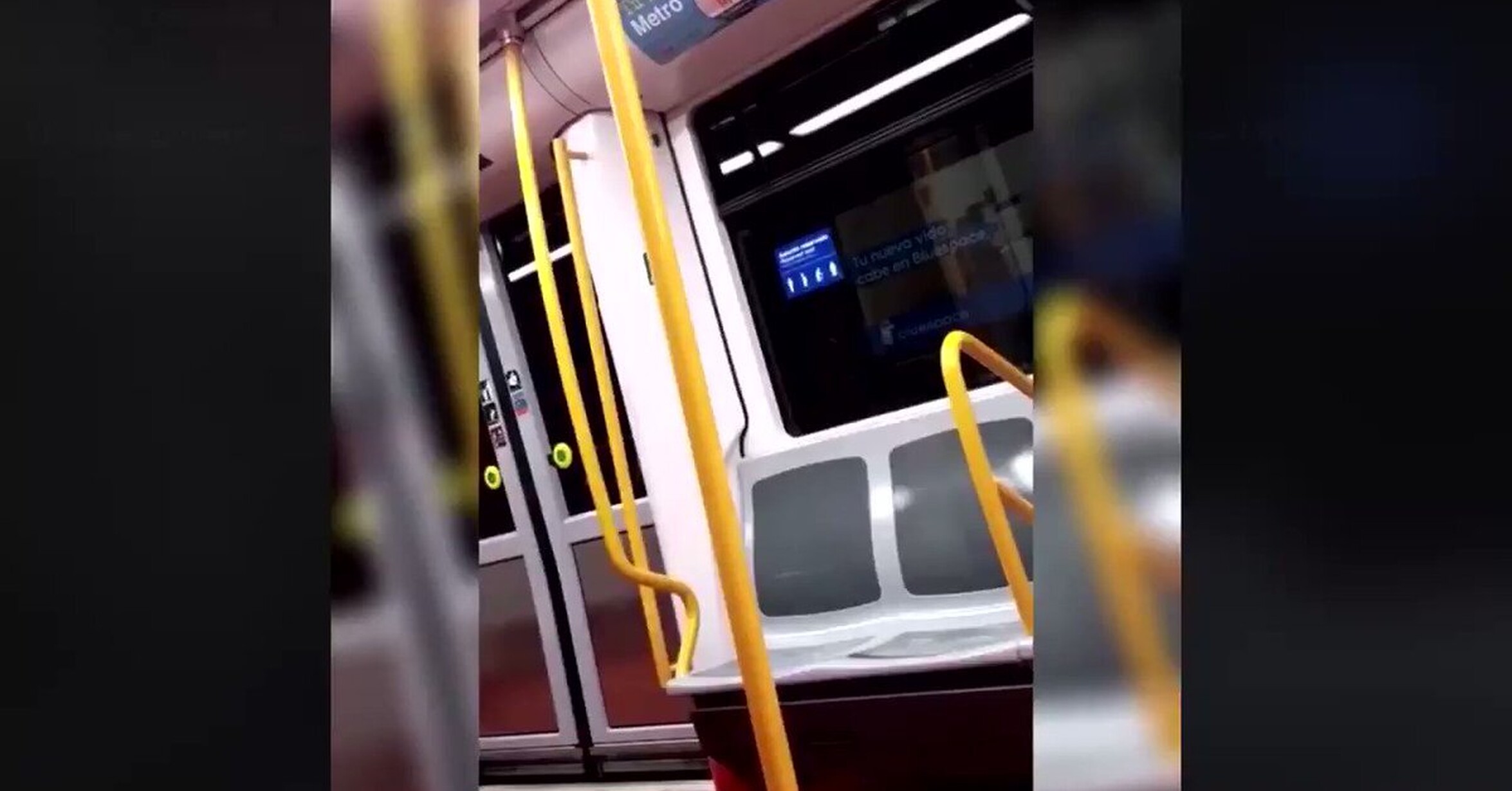 El asqueroso ataque racista de este energúmeno en el metro de Madrid a una pasajera