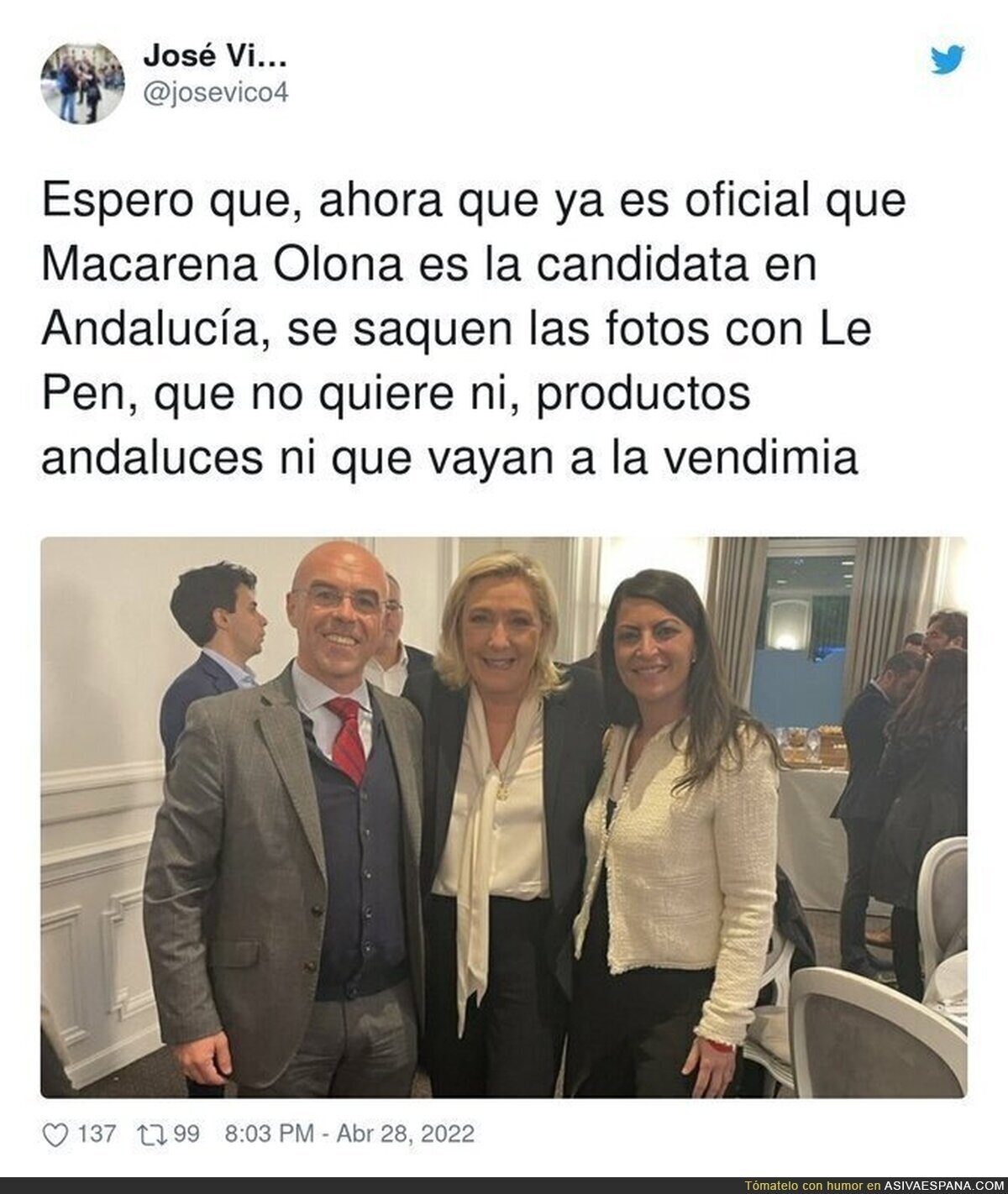 A Macarena Olona se le vuelve en contra la foto con Le Pen