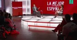 Pedro S&aacute;nchez le da en toda la boca al PP por su campa&ntilde;a de "Verano Azul"