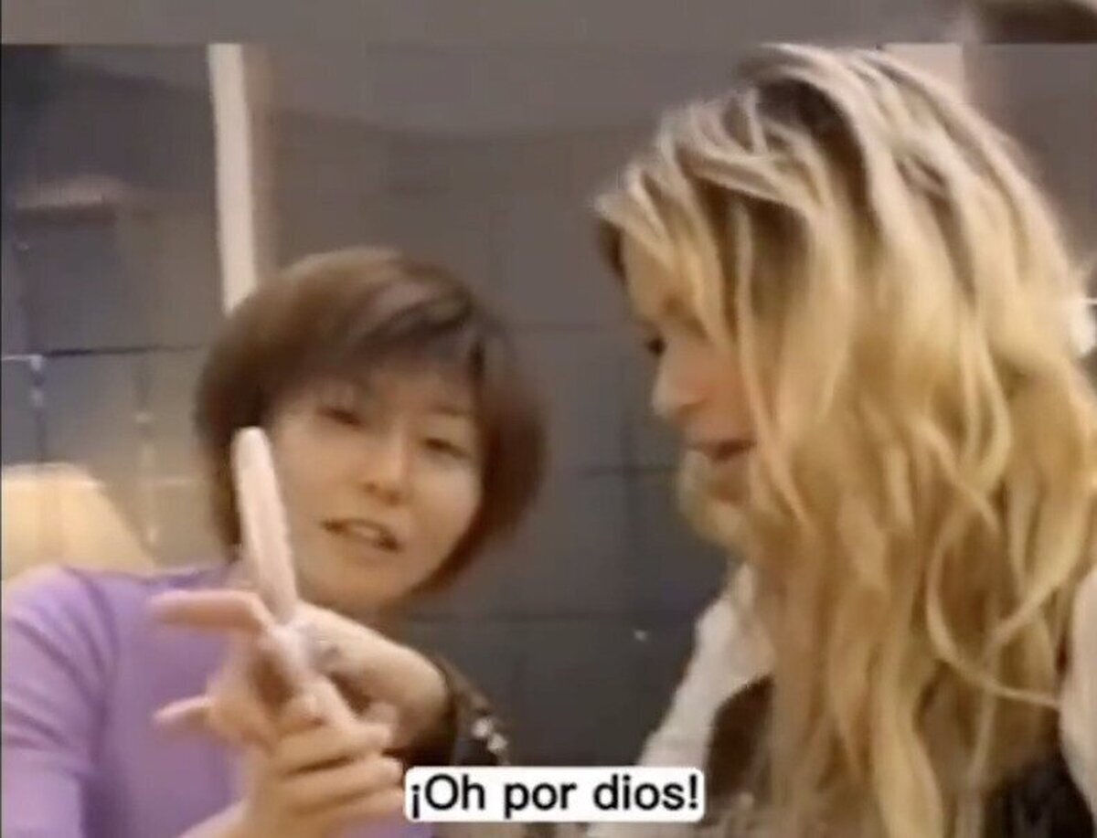 El momento en el que Shakira descubrió un móvil en el 2002