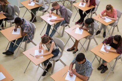 Las peores pesadillas de los estudiantes: exámenes sorpresa y tareas interminables