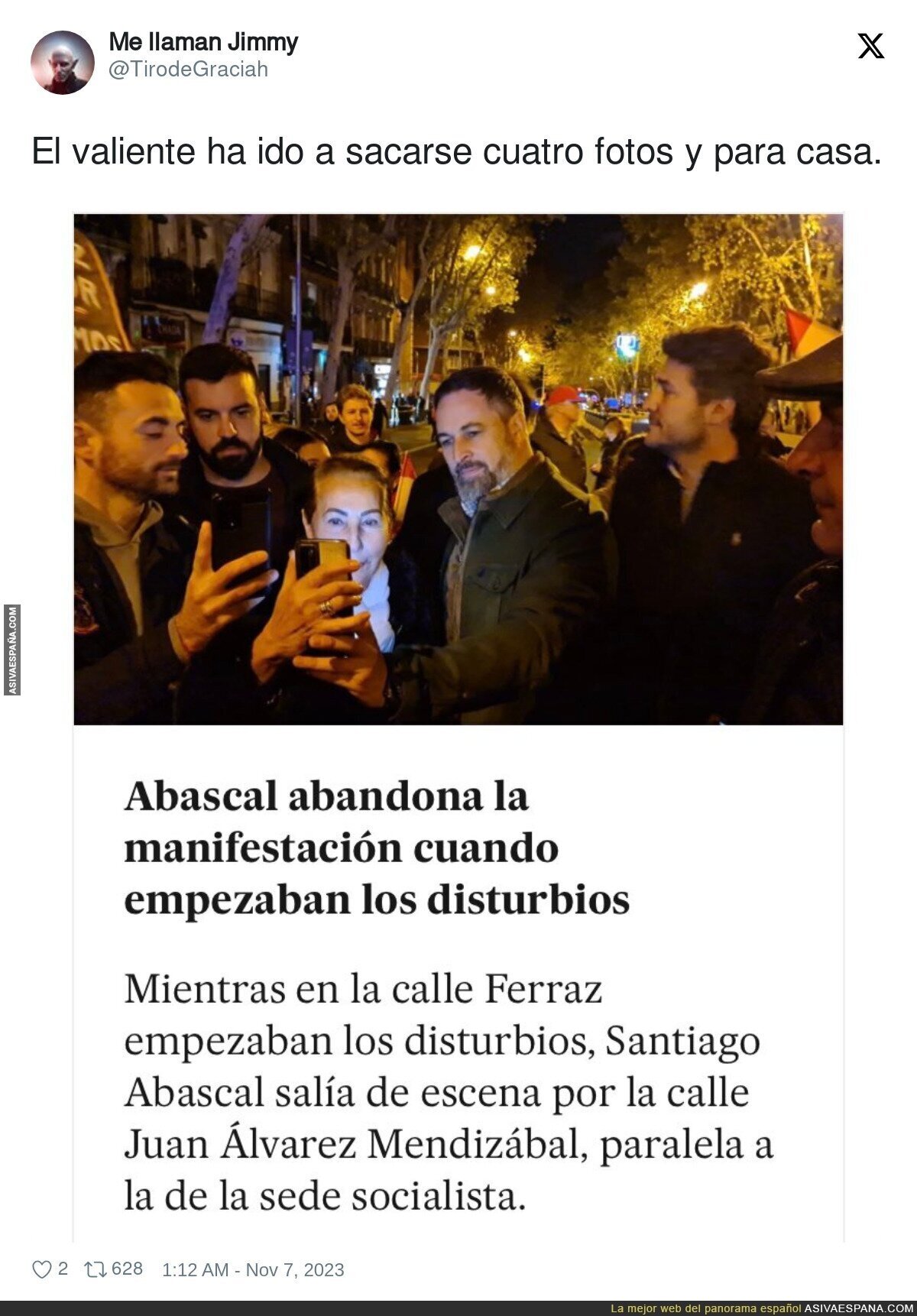 Santiago Abascal en cuanto ve el peligro se pira