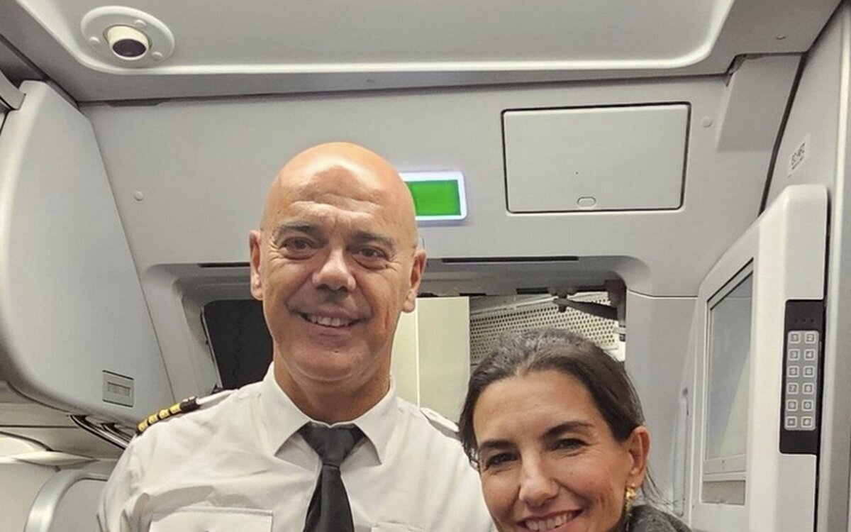 Denuncian como Rocío Monoasterio ha viajado en la cabina de un avión de Iberia