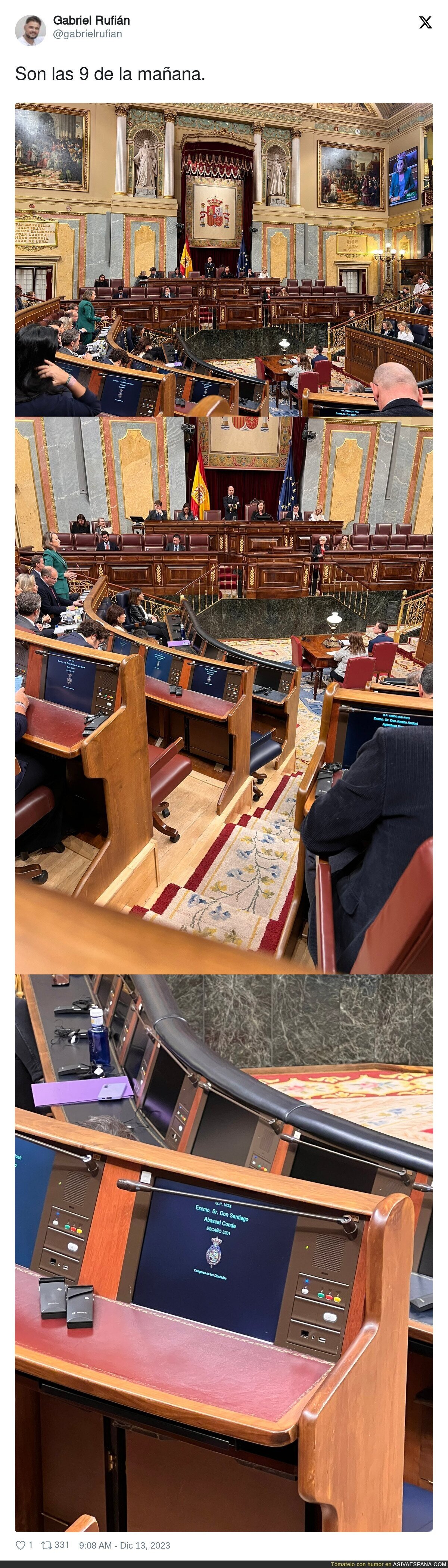 La polémica foto que ha subido Gabriel Rufián en el Congreso sobre Abascal