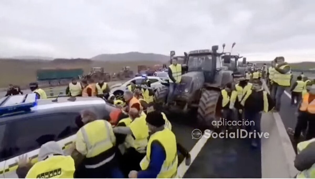 ¿Esto de los tractoristas no es terrorismo contra la Guardia Civil?