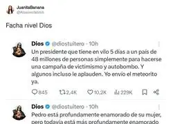 Dios ha enseñado la patita al completo