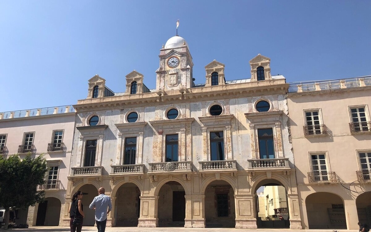 El polémico anuncio con un menor del Ayuntamiento de Almería