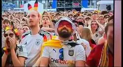 La locura entró dentro de este aficionado español frente a Alemania