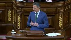 Pedro Sánchez se ríe de Feijóo en el Congreso de forma brillante