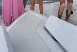 Shakira, en yates perreando como si fuera de la generaci&oacute;n Z. &iquest;Esto es normal?