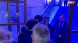 Vito Quiles pregunta a Oscar Puente sobre la foto 'falsa' de Santiago Abascal