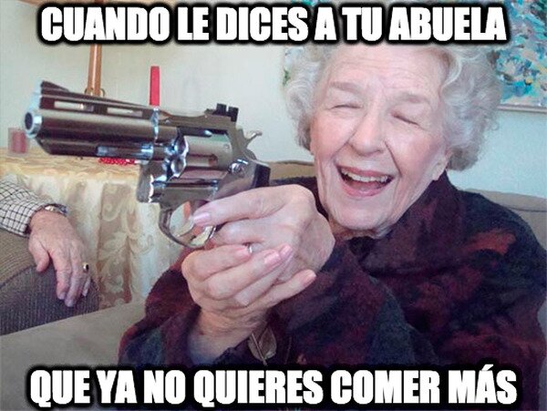abuela,comer,comida,pistola