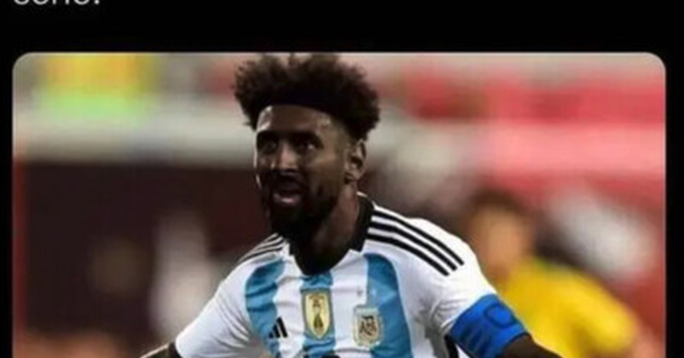 Лионель месси член. Лионель месси прыжок. Лионель месси псж. Обои на рабочий месси. Месси 10 номер.