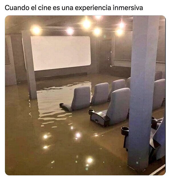 agua,cine,inmersiva,inundación,sala