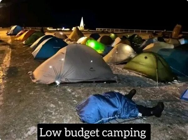 Meme_otros - Camping de bajo presupuesto