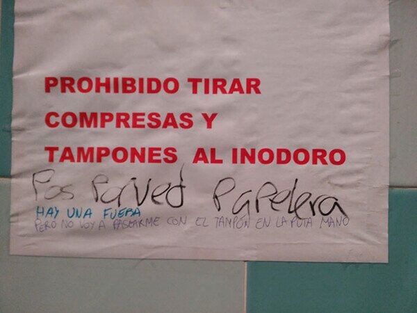 baño,cartel,compresa,fuera,papelera