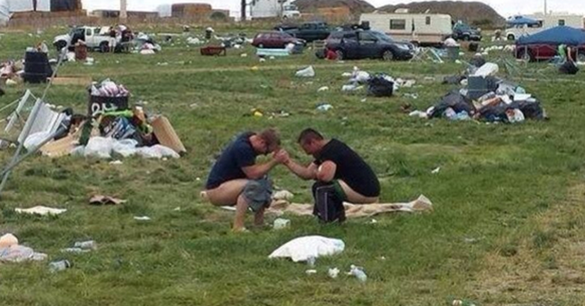 ¡Cuánta razón! / Los amigos están para apoyarse unos a otros