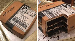 Enlace a A esta mujer le gusta tanto comprar en Amazon que su marido le encargó una tarta de cumpleaños de Amazon