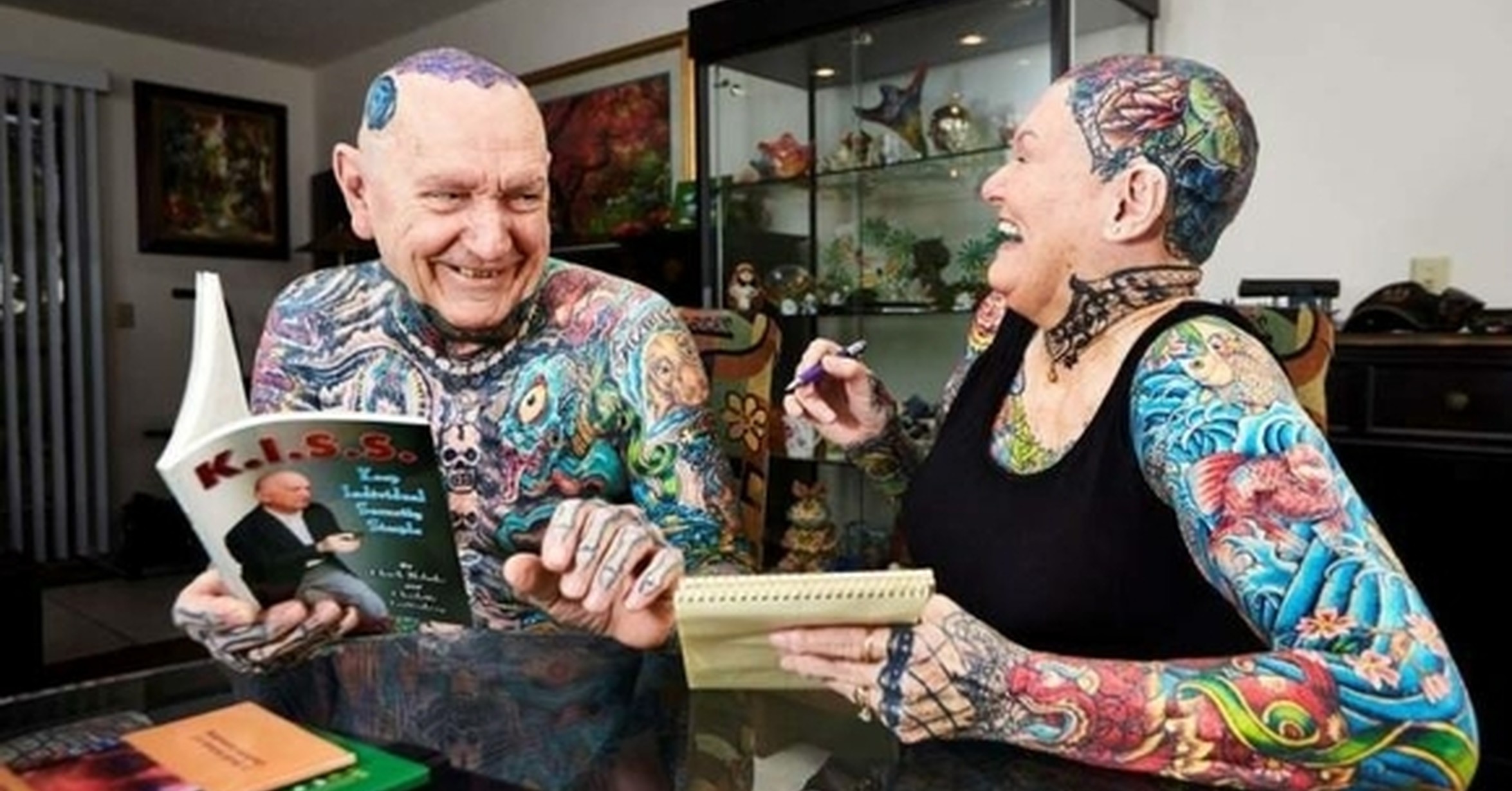 Cuánta razón! / Abuelos tatuadísimos