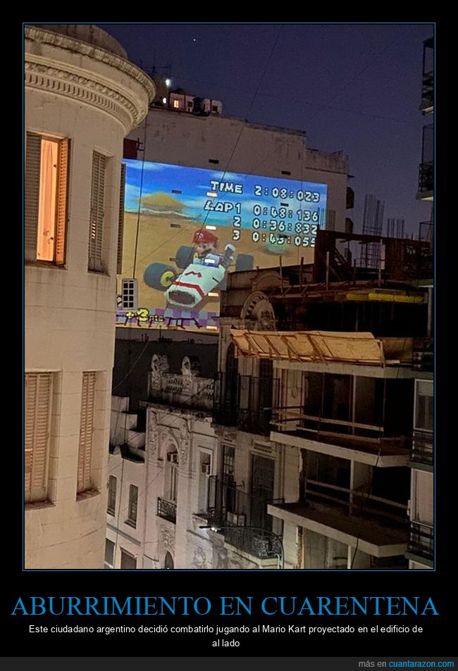 cuarentena,mario kart,proyector,edificio,coronavirus