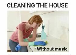 Enlace a Limpiando la casa en modo épico