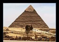 Enlace a Y por eso las pirámides están en Egipto...