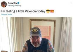 Enlace a El estadounidense fan de España rinde homenaje a Valencia
