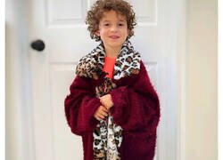 Enlace a Max Alexander empezó a diseñar ropa a los 4 años, ahora tiene 7 y aquí están algunas de sus mejores obras
