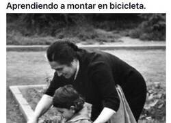 Enlace a Estas fotografías publicadas hace 50 años muestran lo poco que han cambiado las cosas respecto a la maternidad