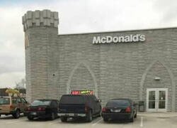 Enlace a McDonald's medieval