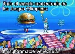 Enlace a Les ha venido bien tener a medio mundo ocupado