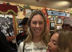 Enlace a Parece que a Sydney Sweeney le gusta mucho Halloween...