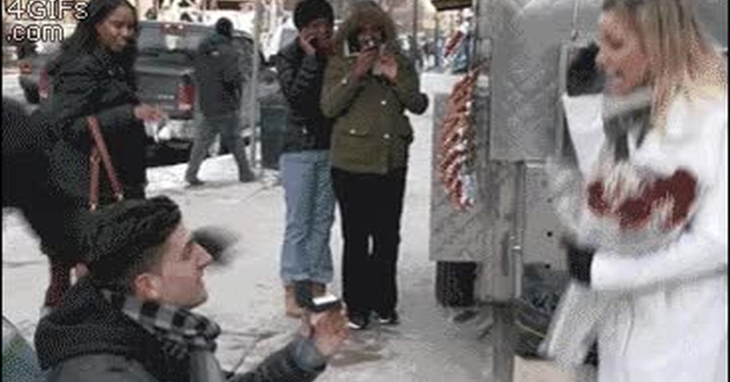  Vaya GIF Ten Cuidado D nde Decides Pedirle Matrimonio A Tu Chica