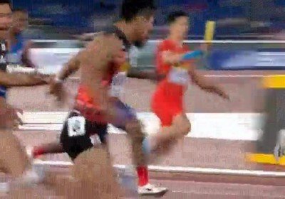 Enlace a El pase de testigo a cámara lenta más emotivo del mundo