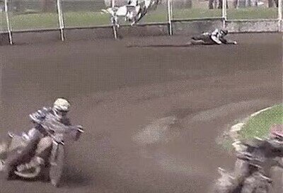 Enlace a Parece que la moto haya tomado vida propia