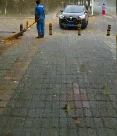 Enlace a Un día difícil para ser barrendero