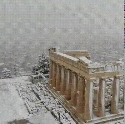 Enlace a ¿Habías visto alguna vez nieve en Grecia?