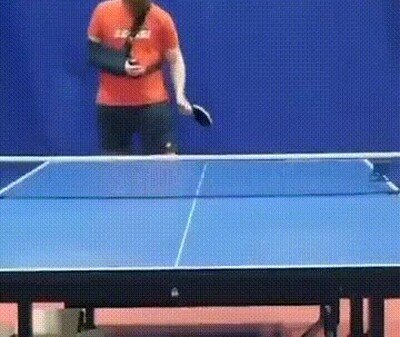 Enlace a Son los mejores jugando a pingpong