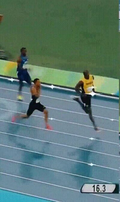 La cara de felicidad por correr al lado de Bolt