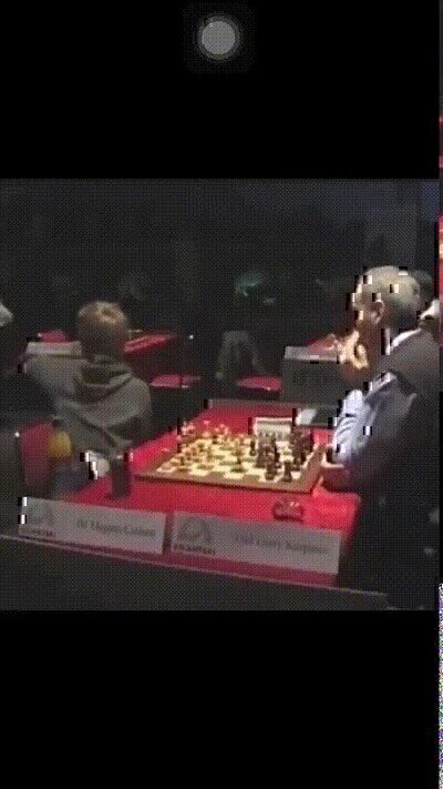 Enlace a Magnus Carlsen se aburrió con 13 años jugando contra Kasparov